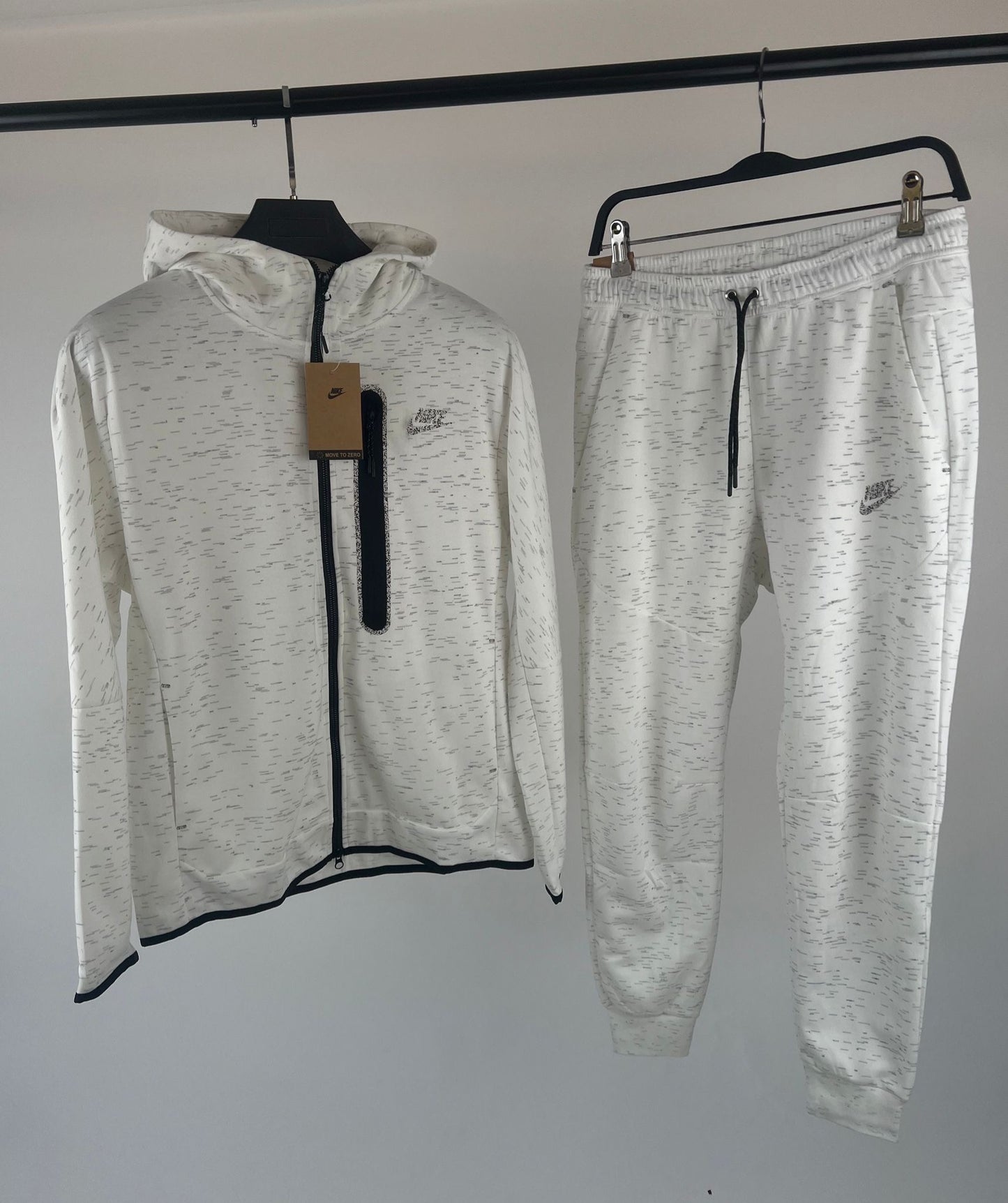 CHANDAL NIKE TECH