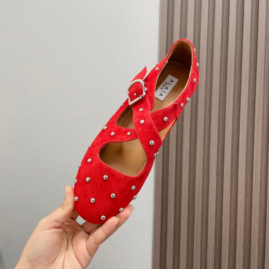 Alaia 2025 Bailarinas Cruzadas con Tachuelas de Ante Rojo 293214