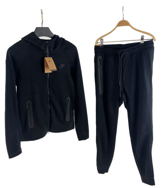 CHANDAL NIKE TECH