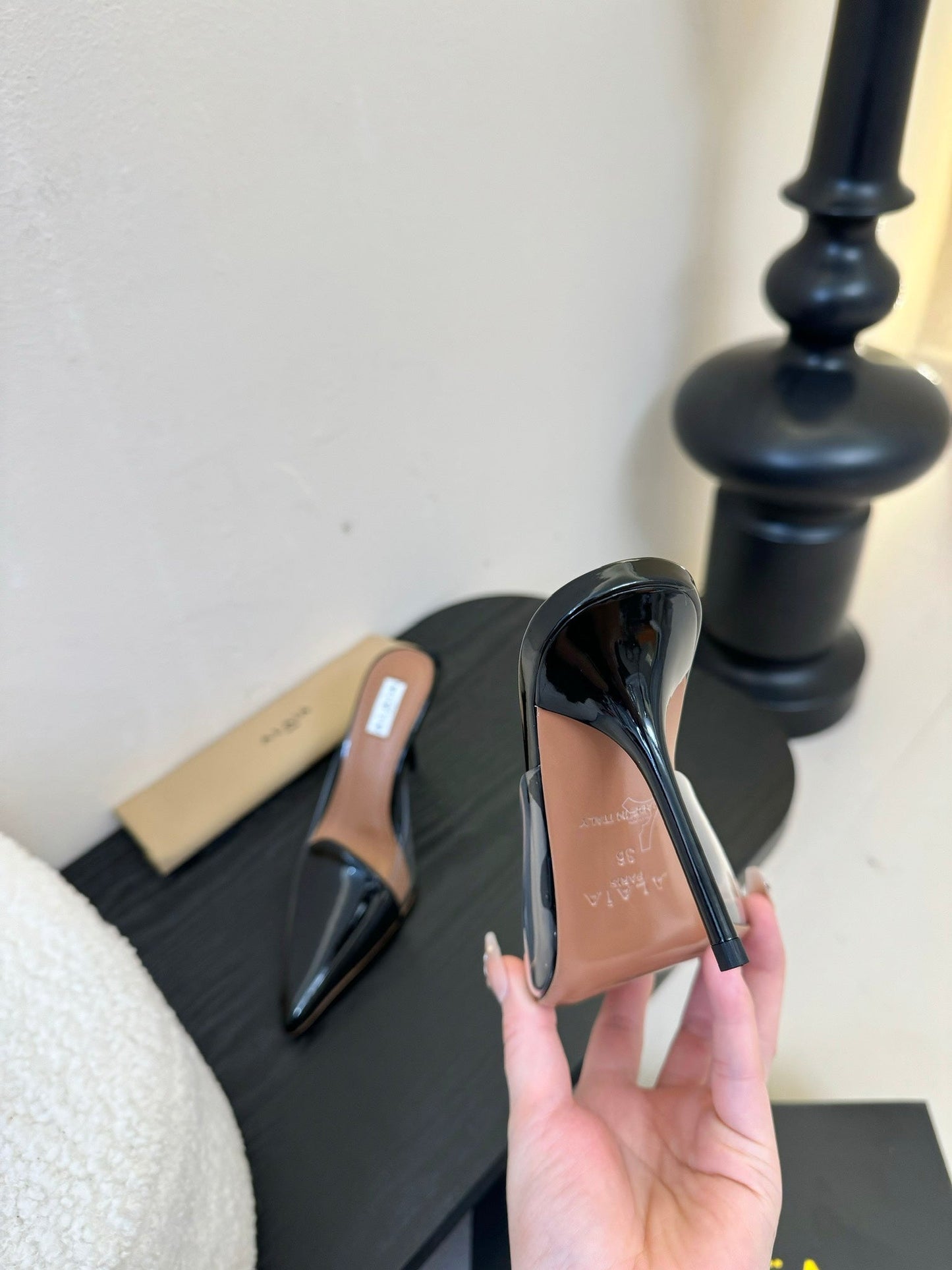 Alaia 25 Coeur Abstrait Mules de piel de cordero negra 297035